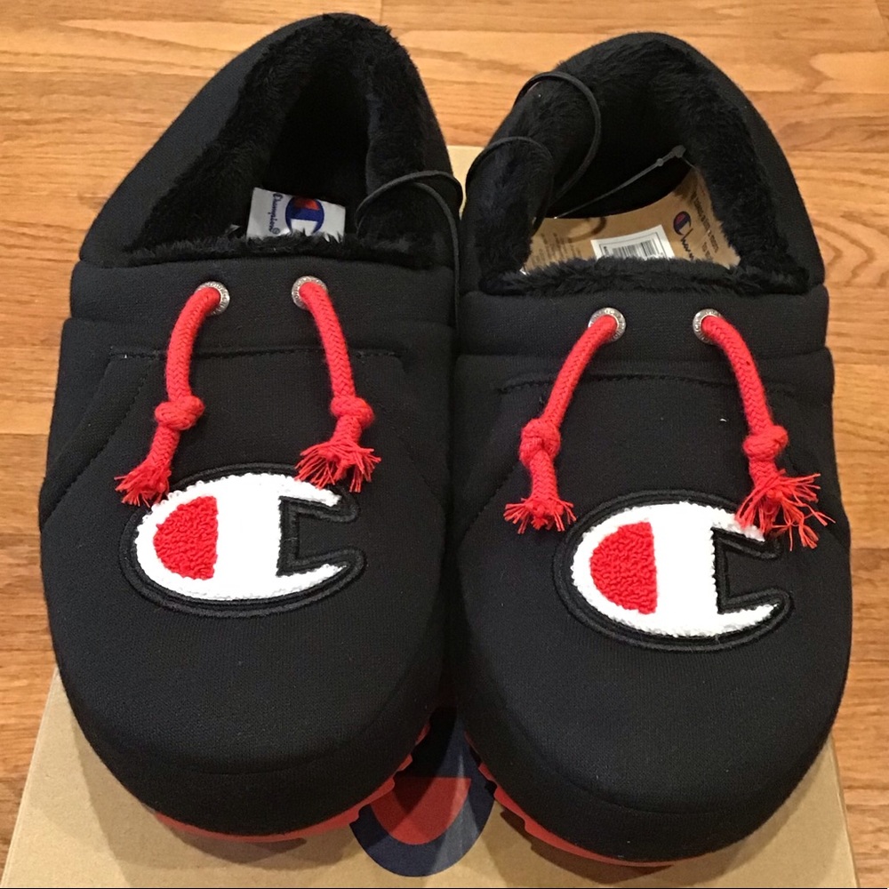 Kids Champion Fleece Hoodie Style Black & Red Slippers